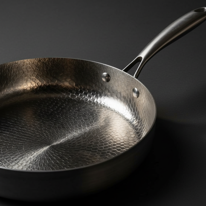 The Forge Deep Pan - Detail